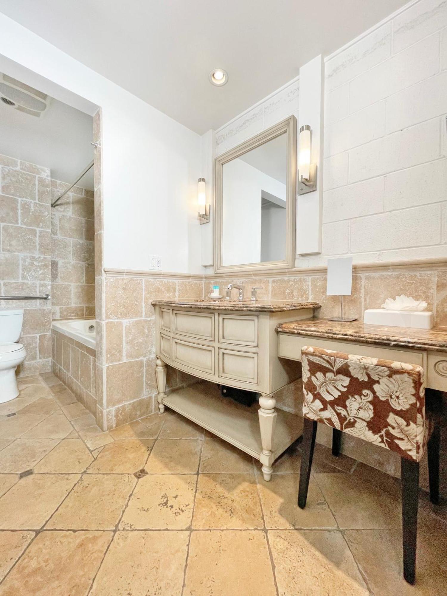 Catalina Courtyard Suites Avalon Extérieur photo