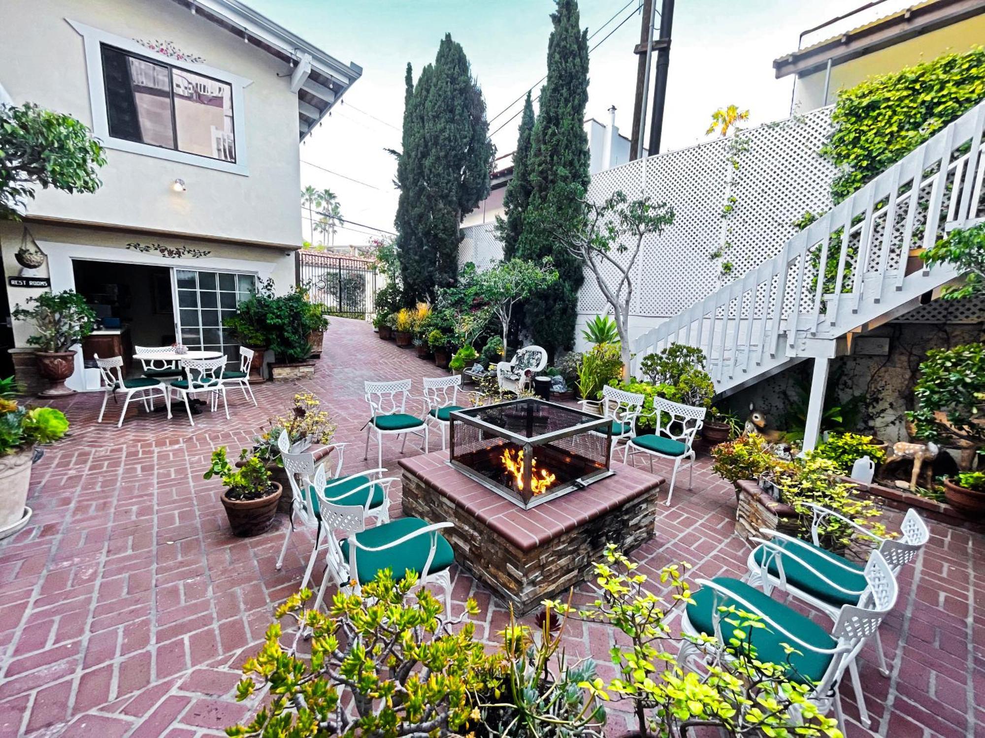 Catalina Courtyard Suites Avalon Extérieur photo
