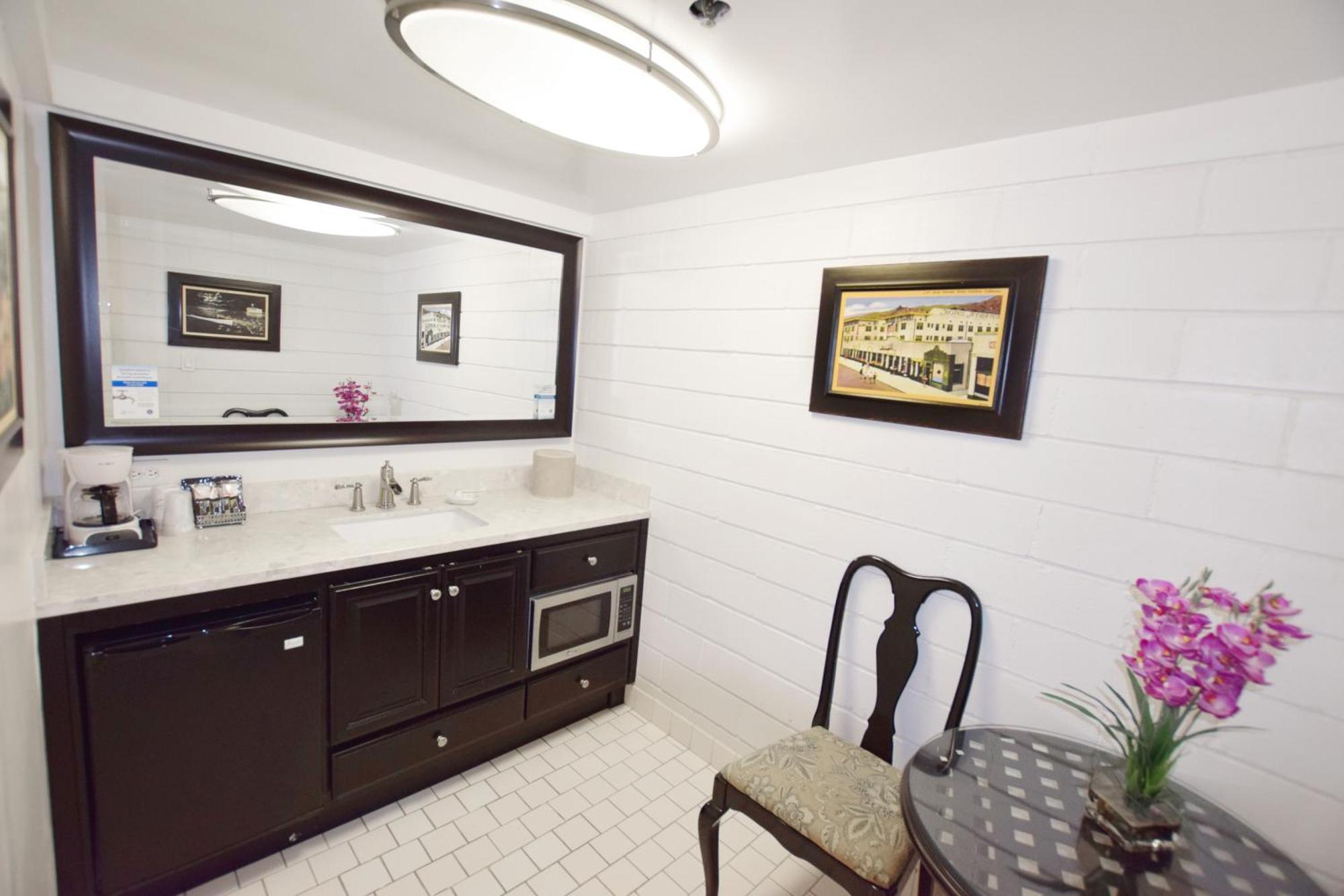 Catalina Courtyard Suites Avalon Extérieur photo